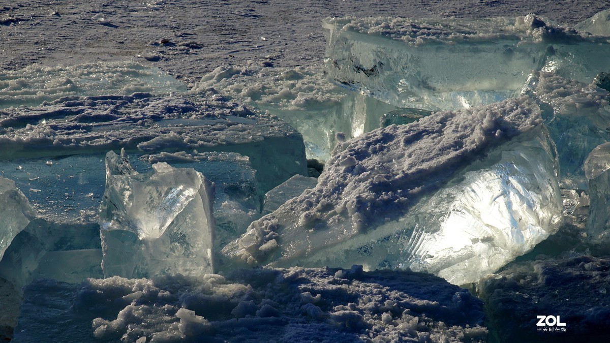 长春净月潭的冰--十五快乐--冷静面对现在