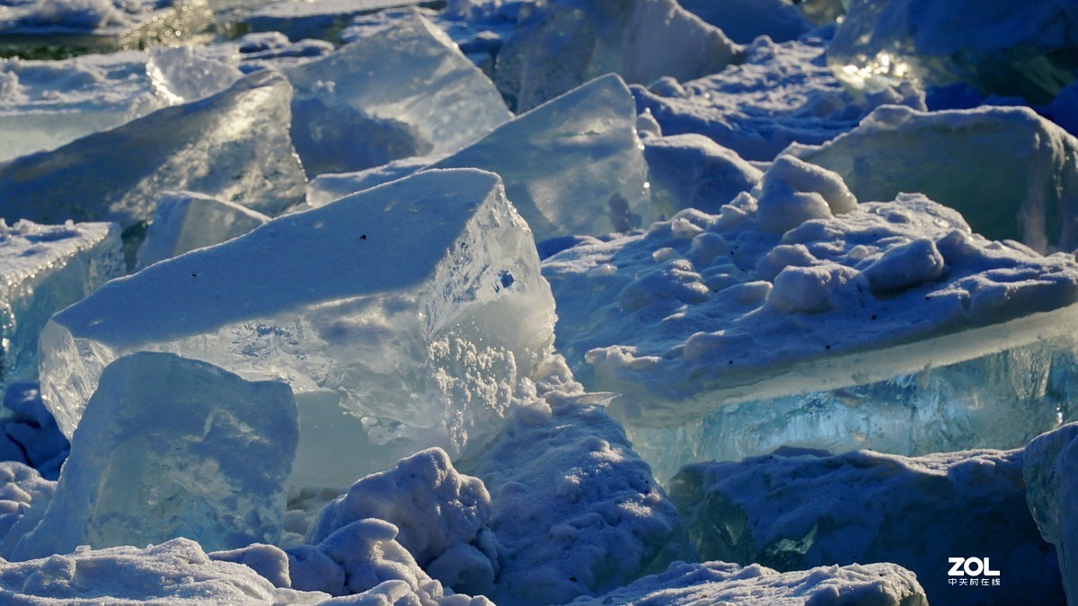 长春净月潭的冰--十五快乐--冷静面对现在