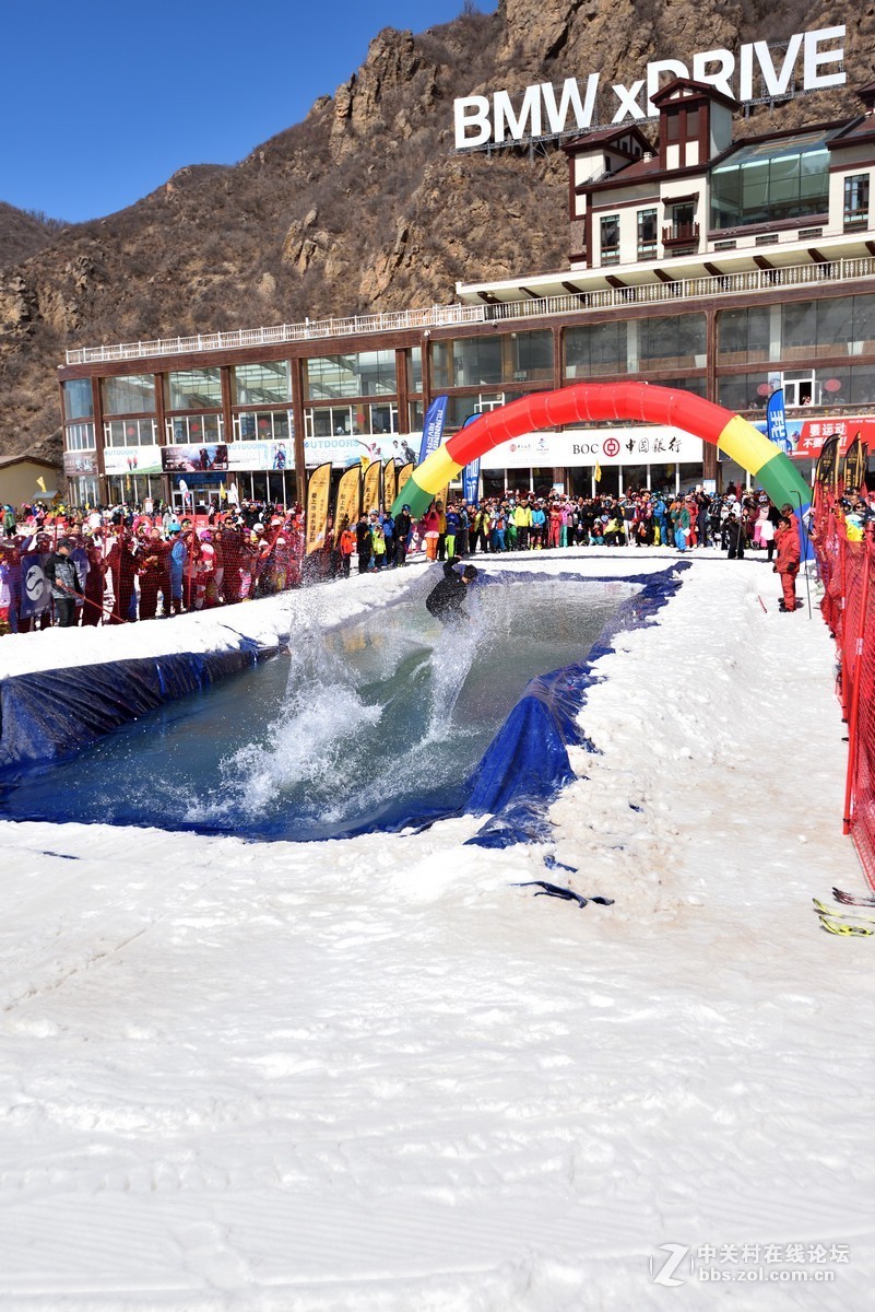 滑雪运动---------试试相机的自动连拍