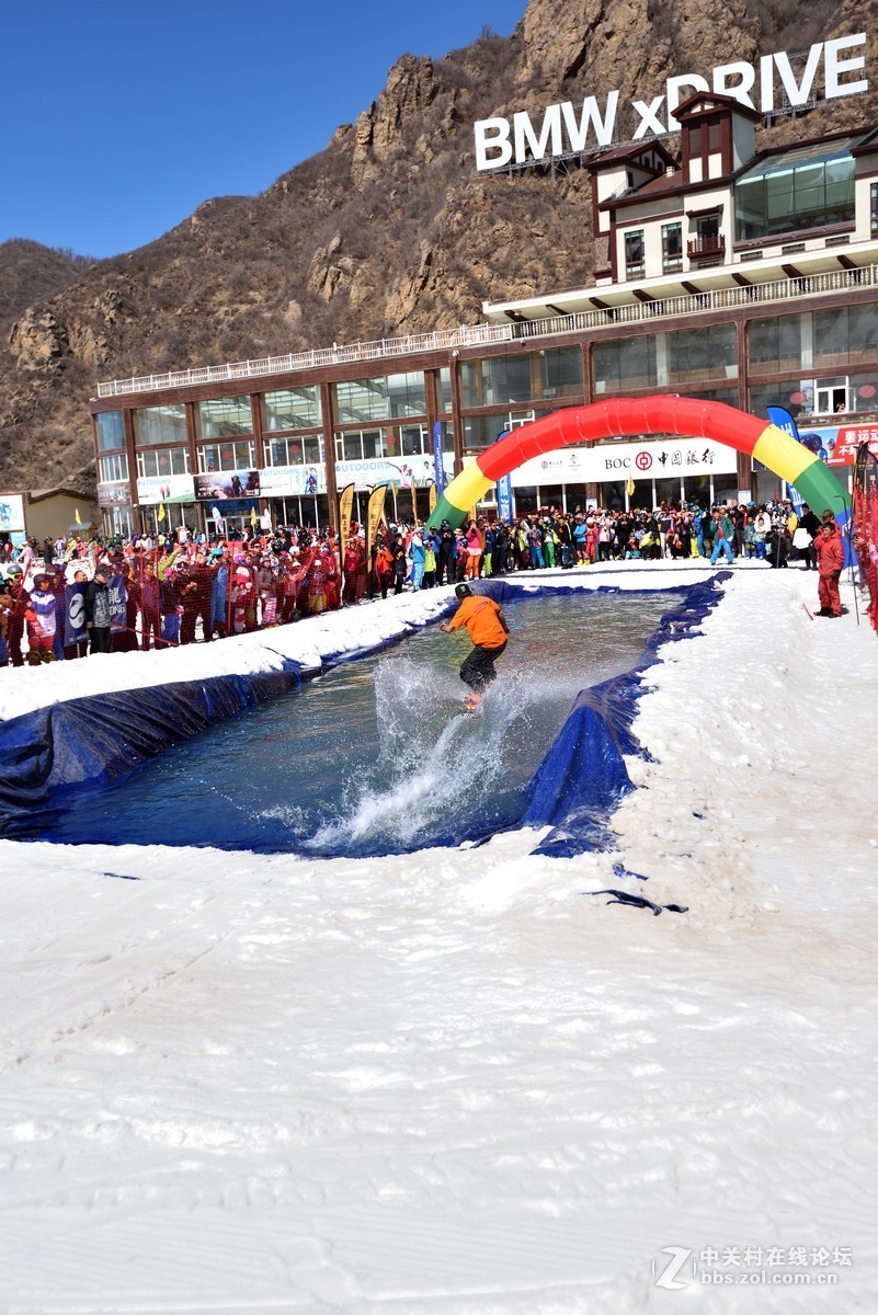 滑雪运动---------试试相机的自动连拍