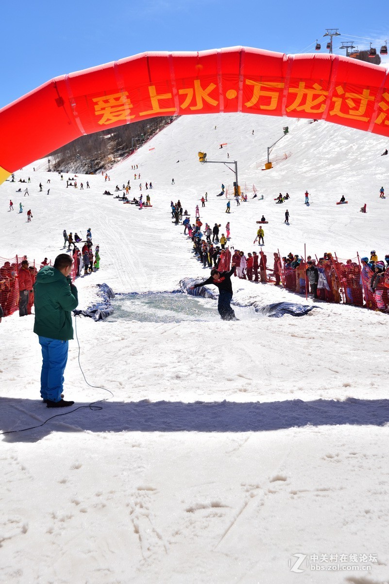 滑雪运动---------试试相机的自动连拍