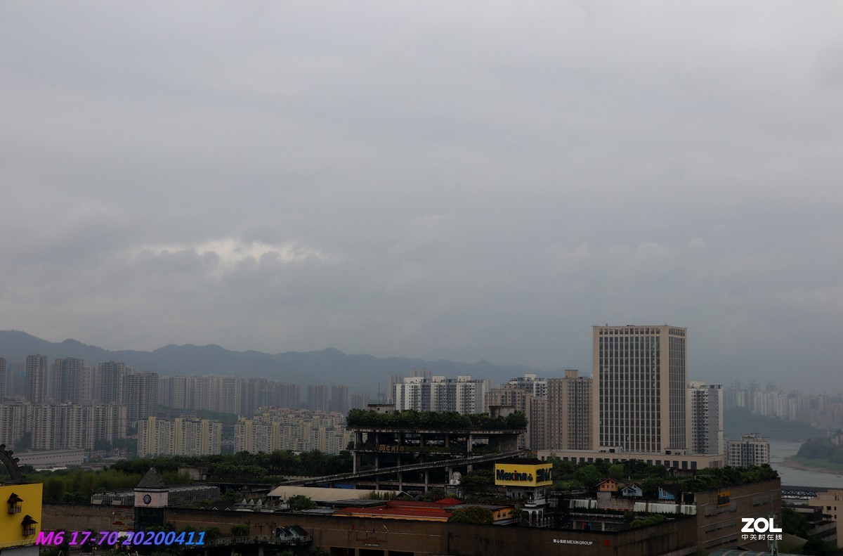 EOS M6 城市蓝天白云