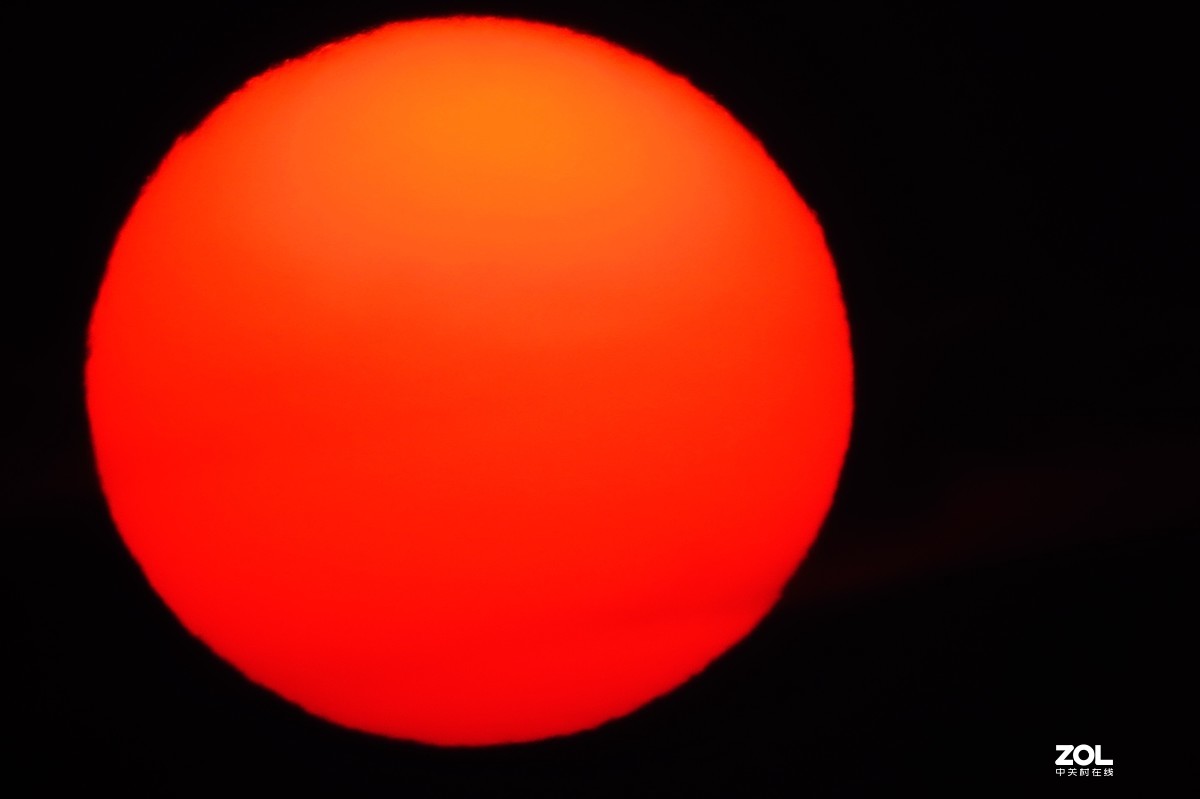 下班路上随手拍：初春之夕阳西下……