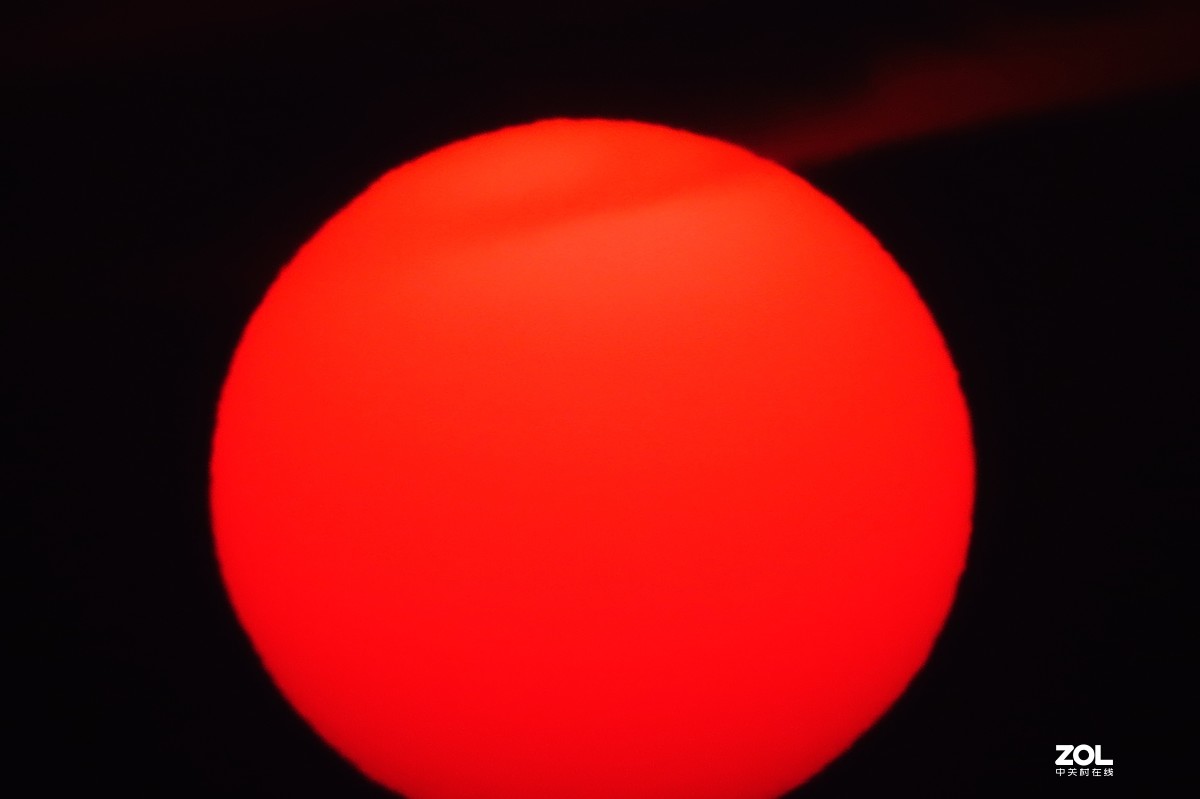 下班路上随手拍：初春之夕阳西下……