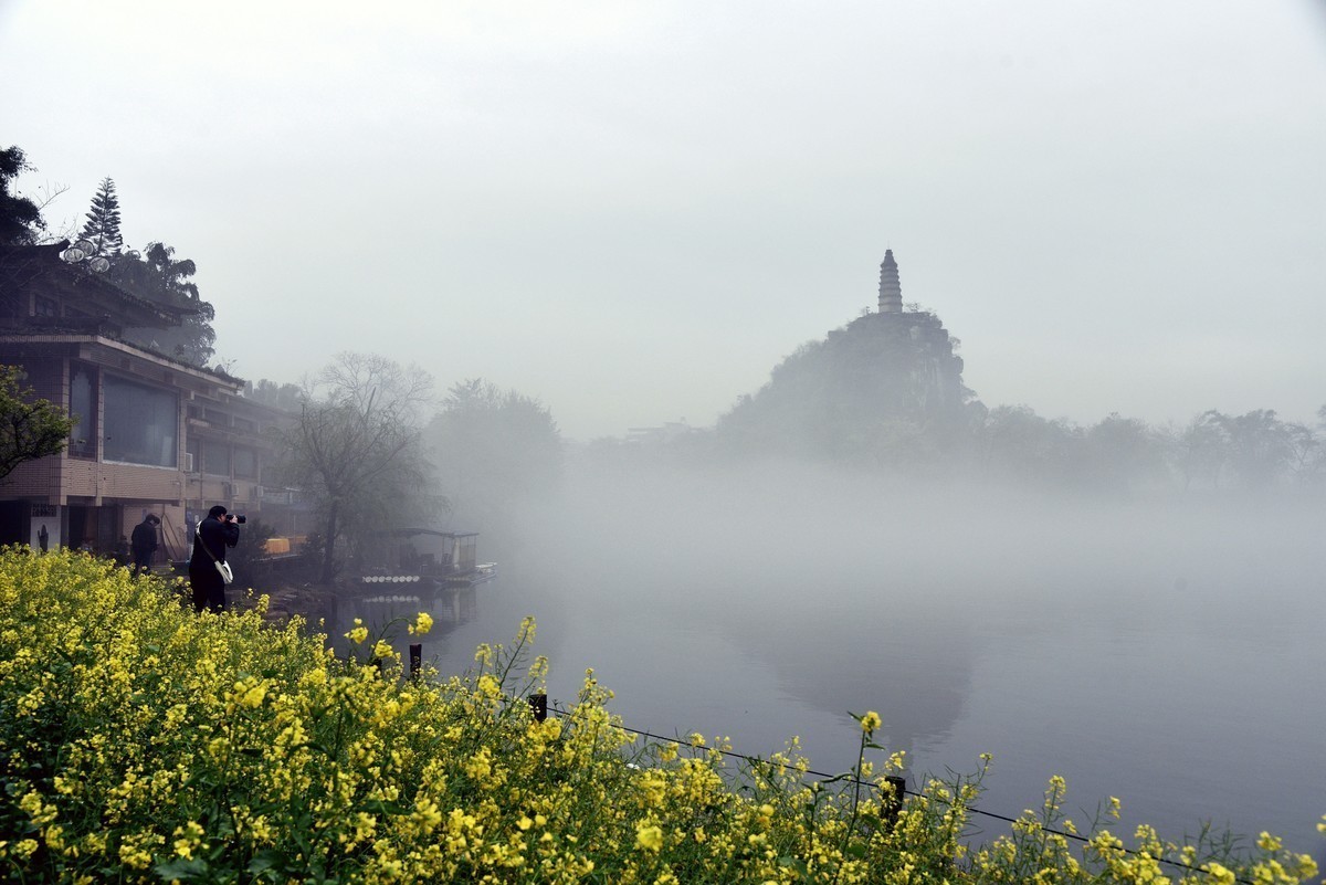 醉美桂林！烟雨漓江