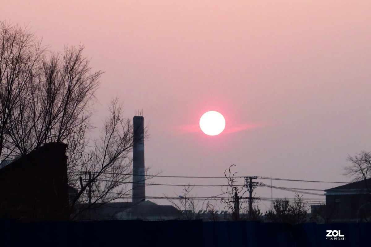 下班路上随手拍：初春之夕阳西下……