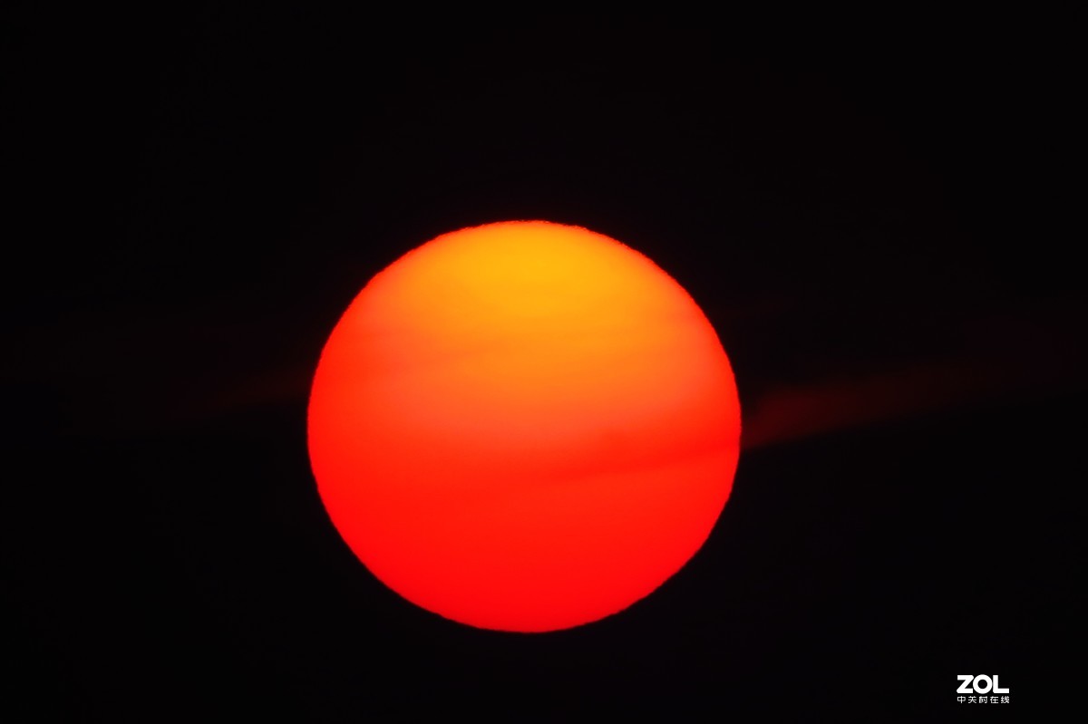 下班路上随手拍：初春之夕阳西下……