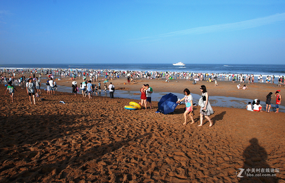 日照海滨旅游热起来了