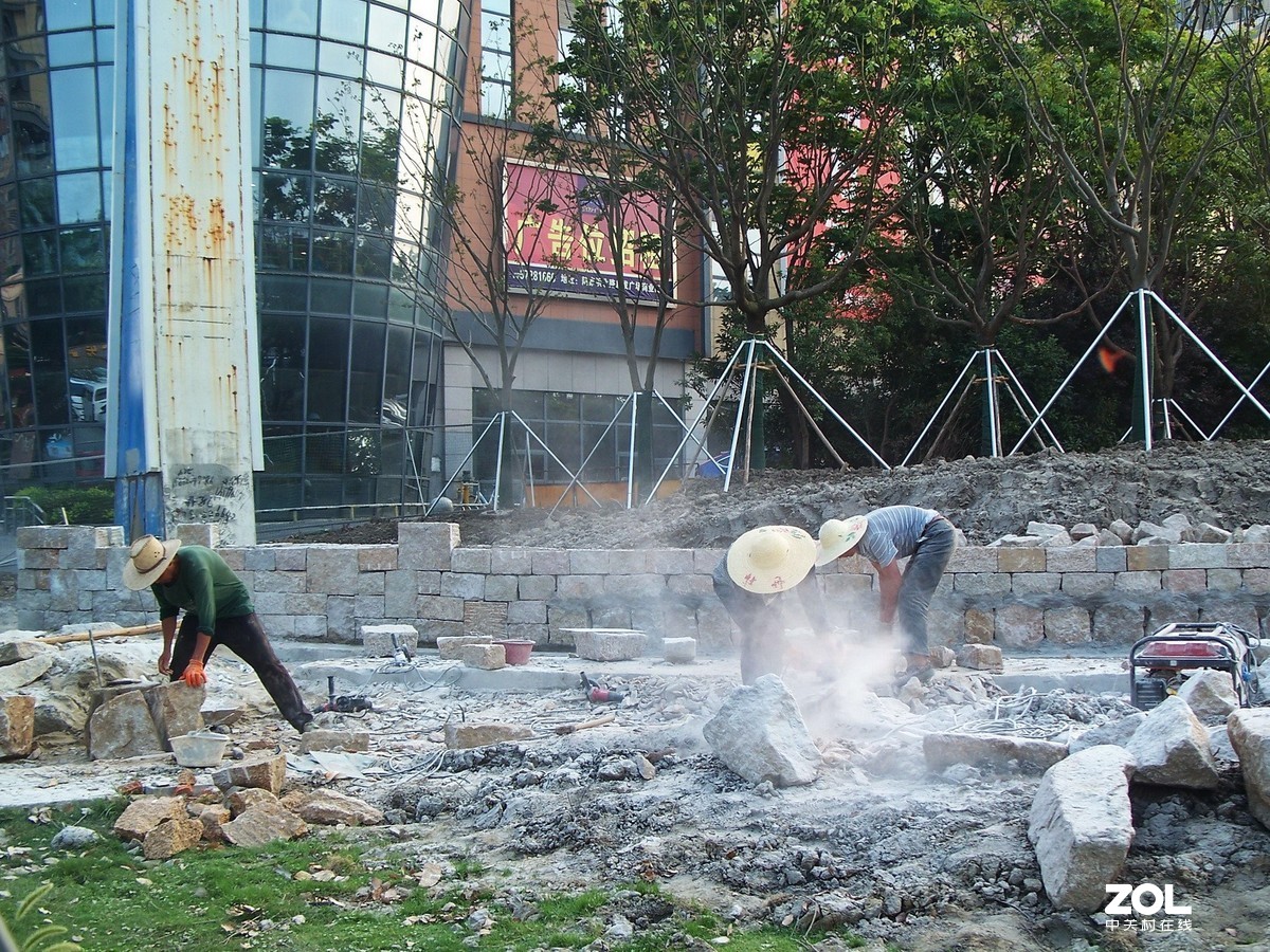 欠一声谢谢的美容师