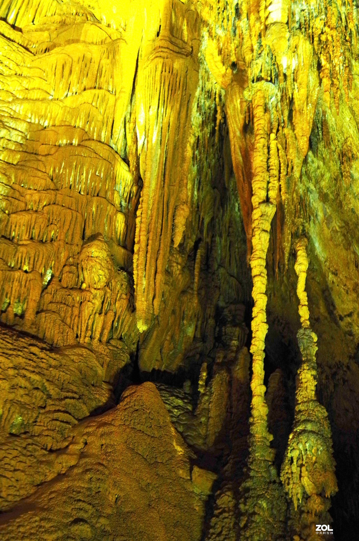 贵州--- 织金洞被评为中国最美的旅游胜地