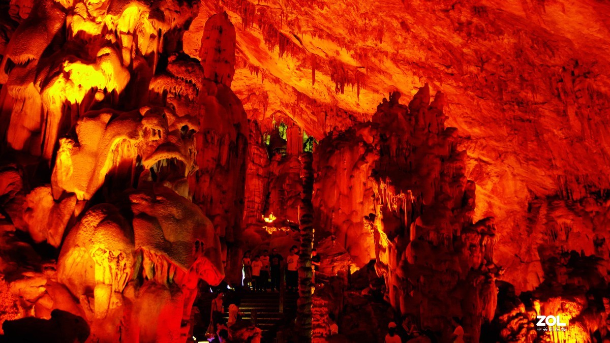贵州--- 织金洞被评为中国最美的旅游胜地