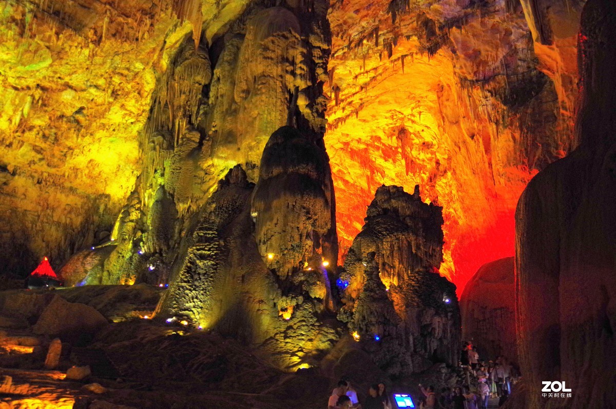 贵州--- 织金洞被评为中国最美的旅游胜地