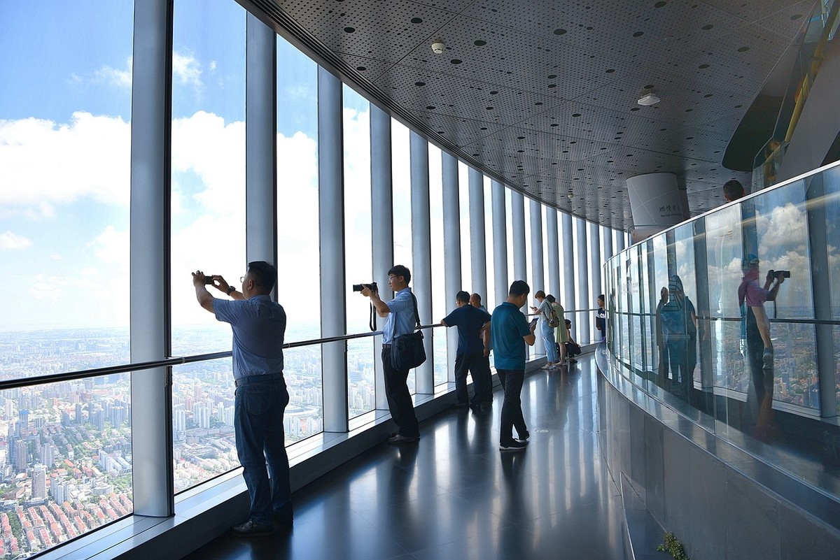 上海巅峰中心大厦最高楼内部景观