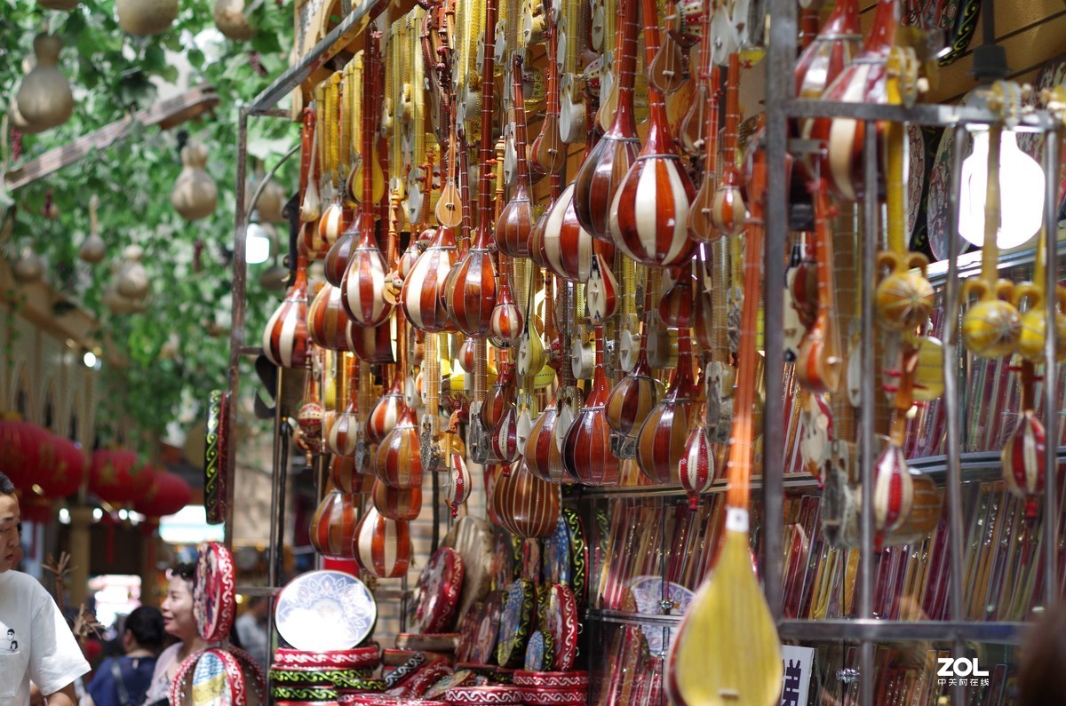 再拍大巴扎与红山