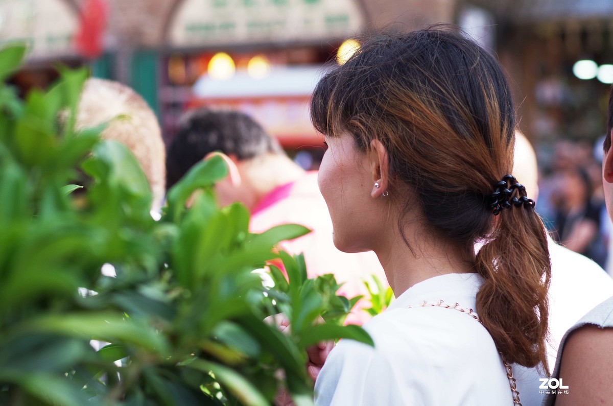 再拍大巴扎与红山