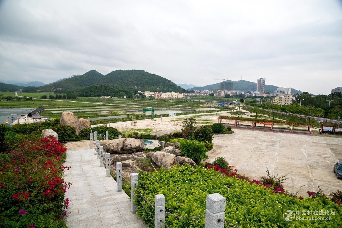 广东阳江海边游玩