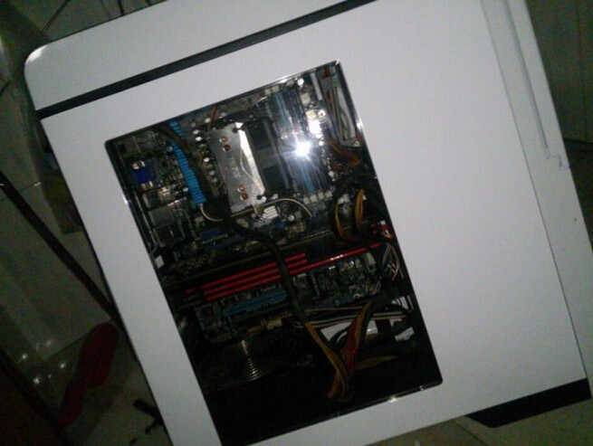 满满的新科技，入手了GAMEMAX碳60活性炭机箱