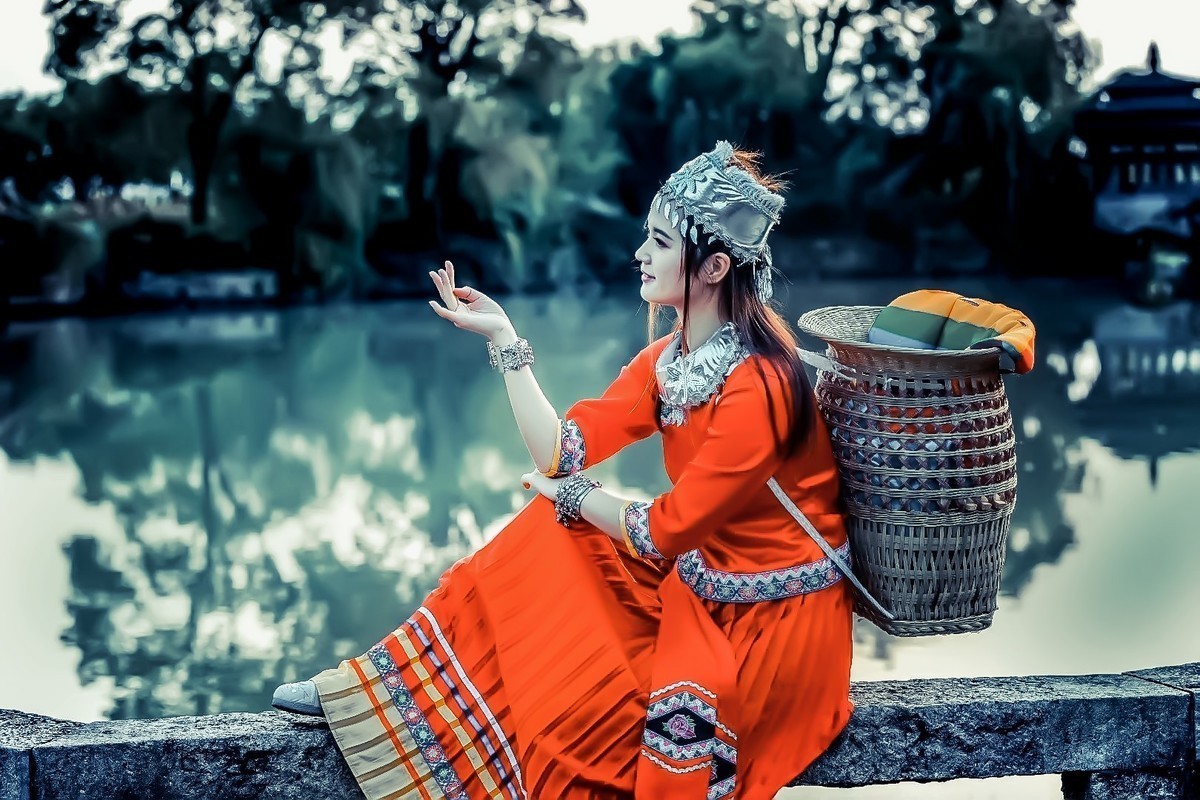 千禧格格+小背篓