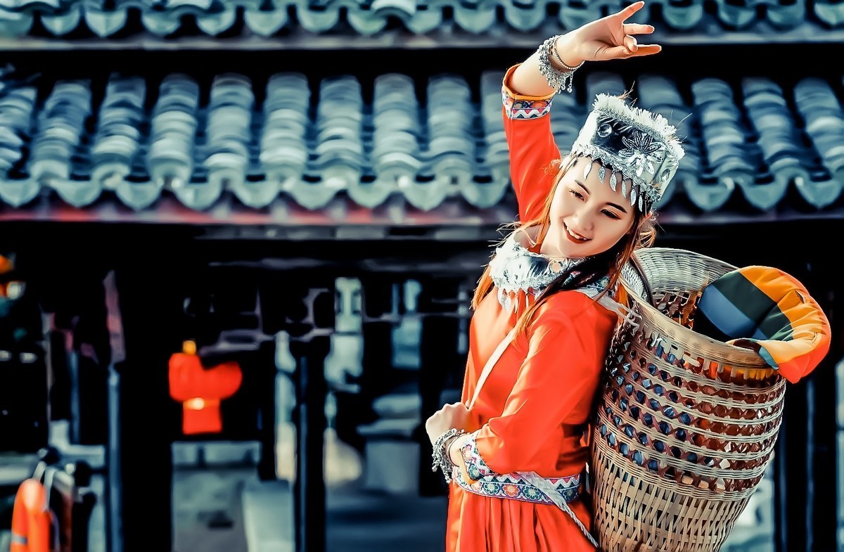 千禧格格+小背篓