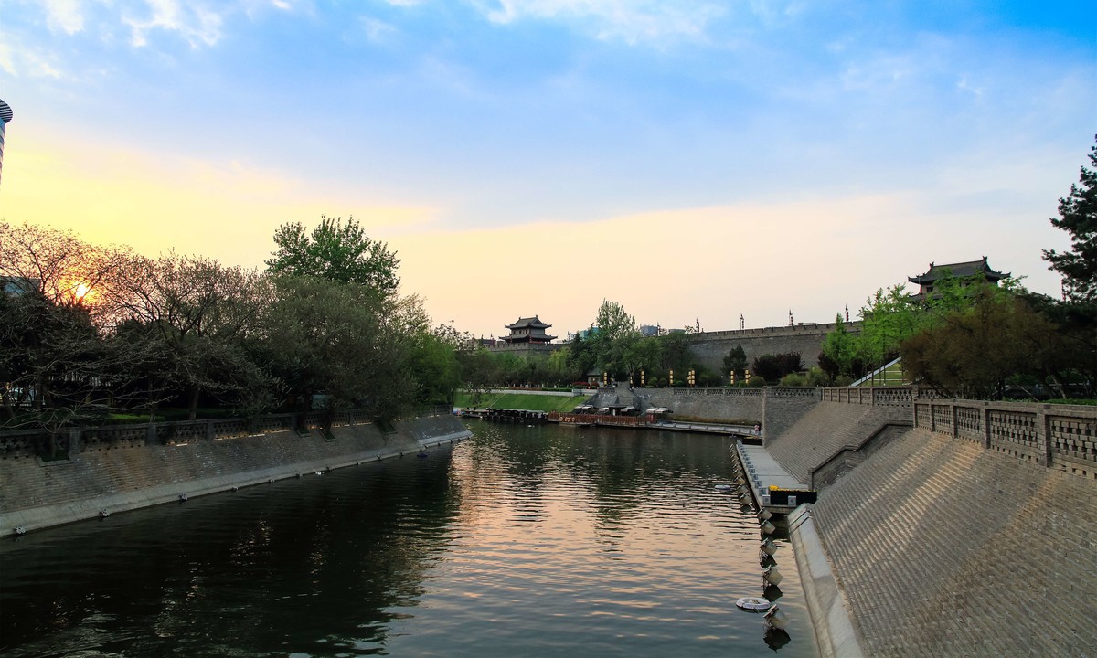 城牆春色西安環城公園的旖旎春色之二