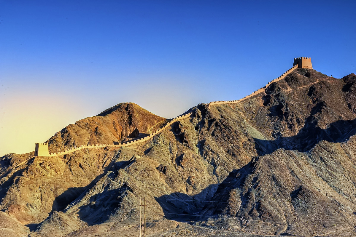 甘肃风光   《嘉峪关悬壁长城》