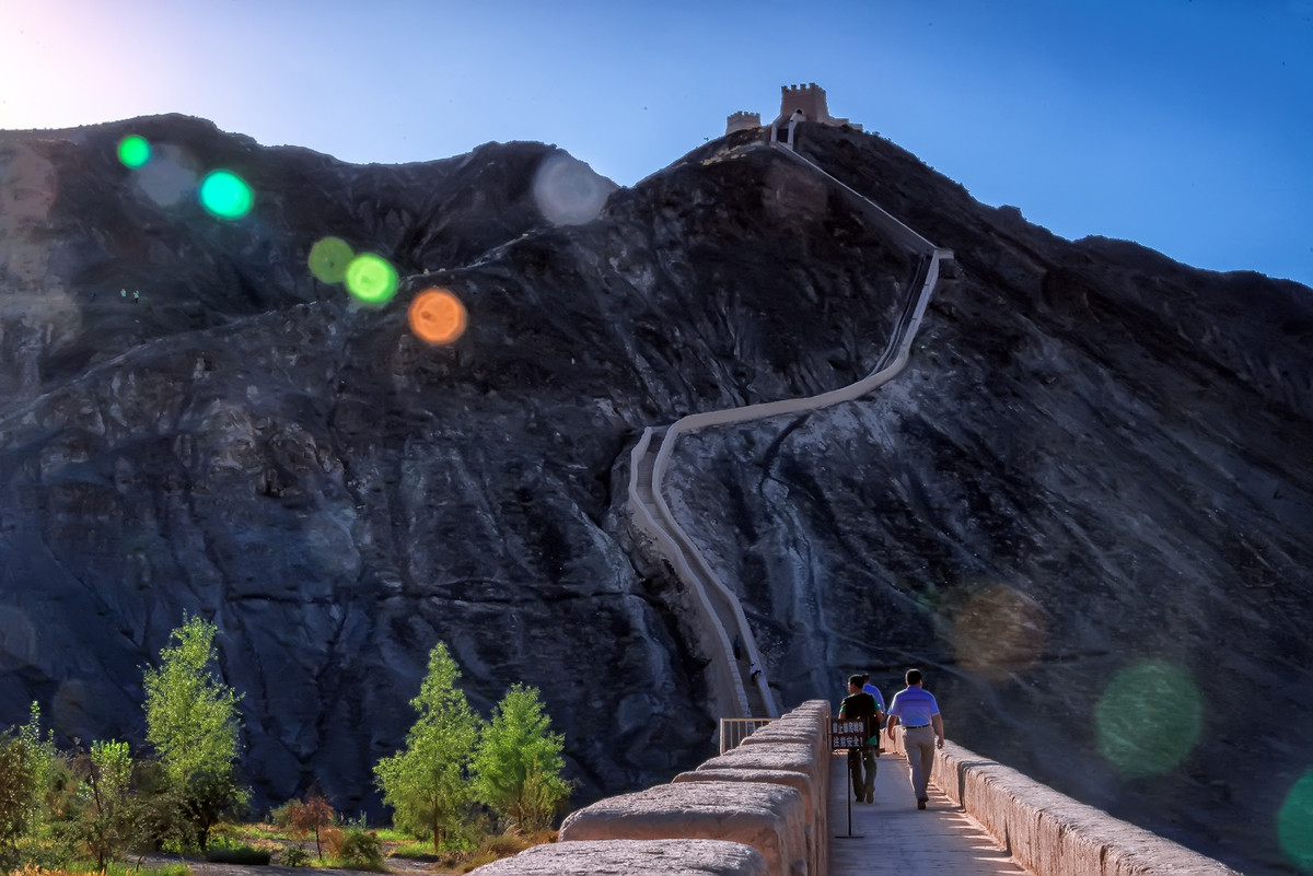 甘肃风光   《嘉峪关悬壁长城》