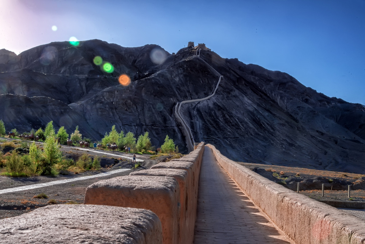 甘肃风光   《嘉峪关悬壁长城》