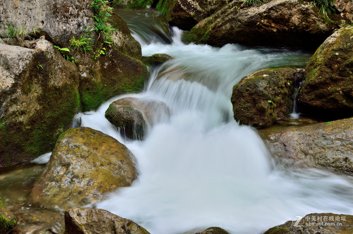 青城山流水图慢门拍摄