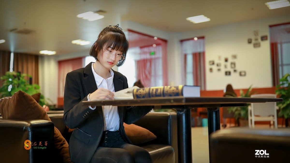 5D4+35L F1.4 二代是室内人像的绝配