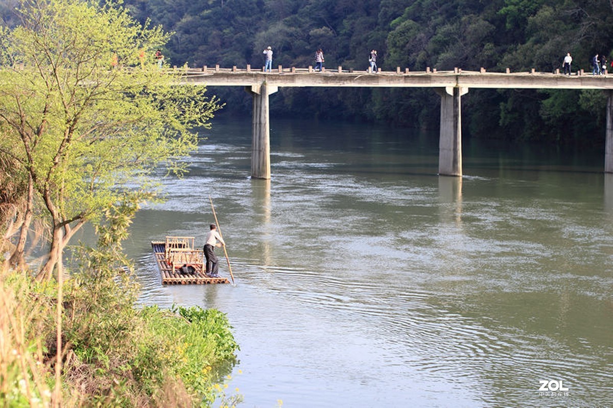 赵君武；旅游随拍