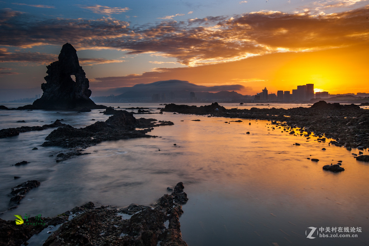 迷人的石老人海湾