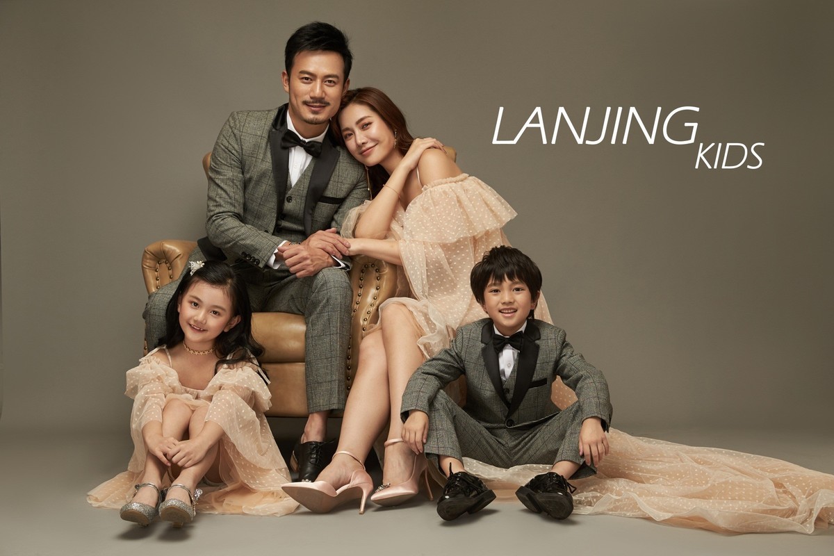 蓝鲸儿童摄影南京全家福亲子照拍摄