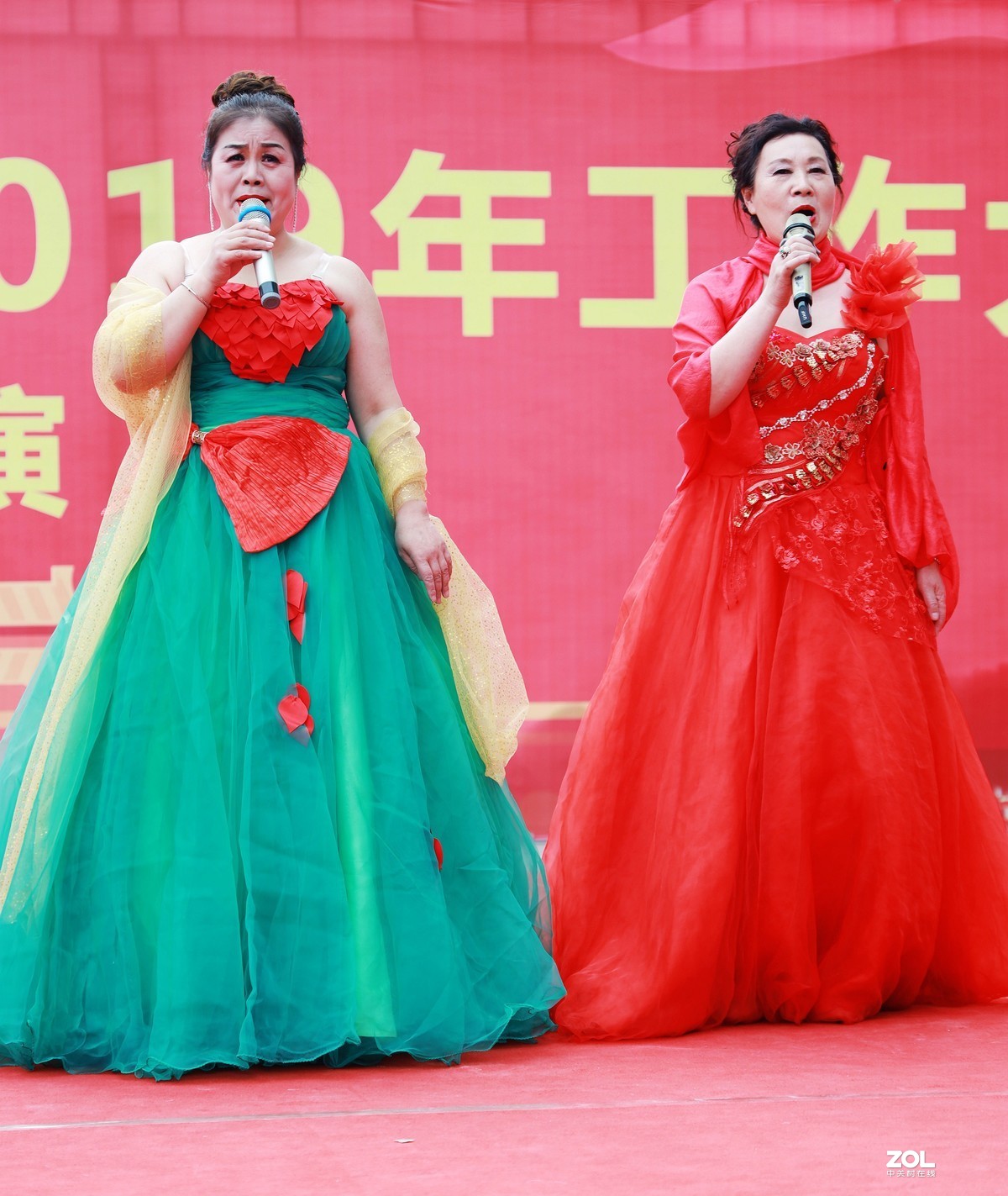 吾悦广场拍女生小合唱，续，完