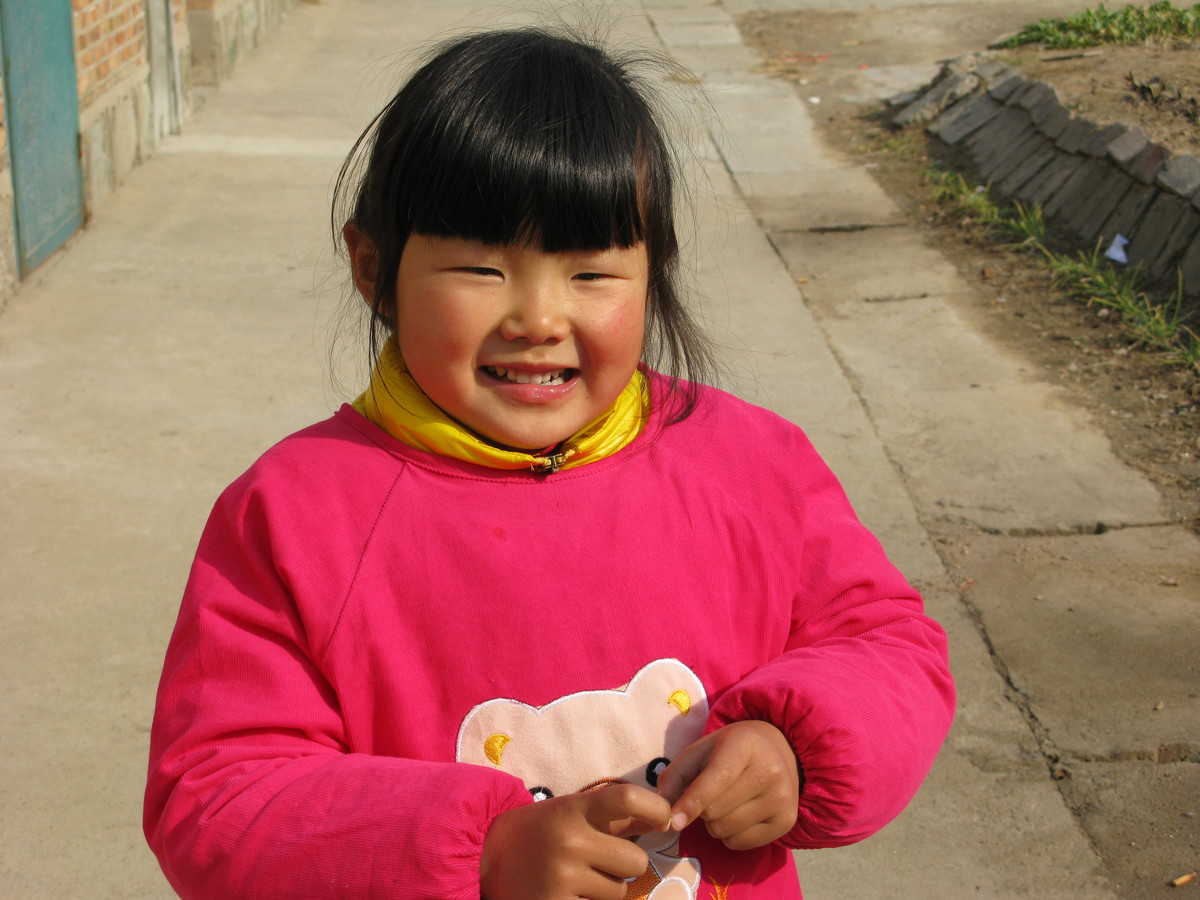 一直使用的A650IS发些照片（蒲公英、昆虫、儿童、月宫）到贵星空(中国)，请指导（16P）