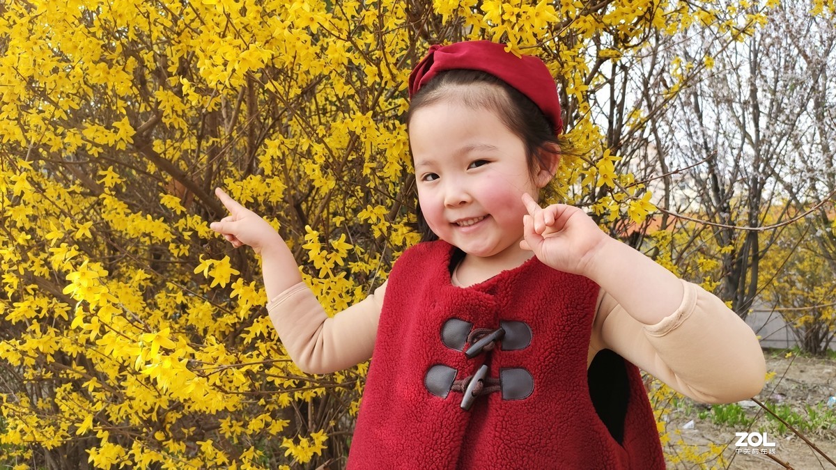 孙女生活照（手机怕）