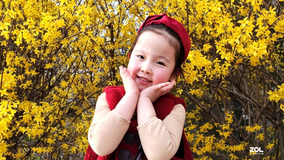 孙女生活照（手机怕）