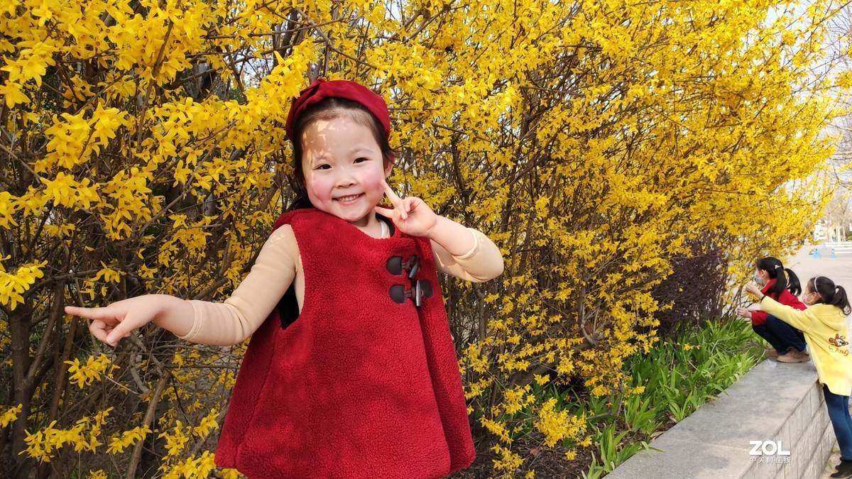 孙女生活照（手机怕）