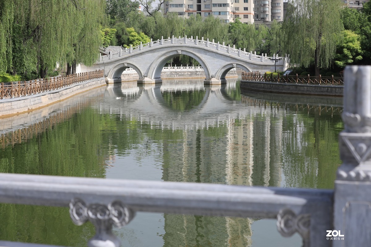 迎泽公园散步随拍后湖的亭台楼阁