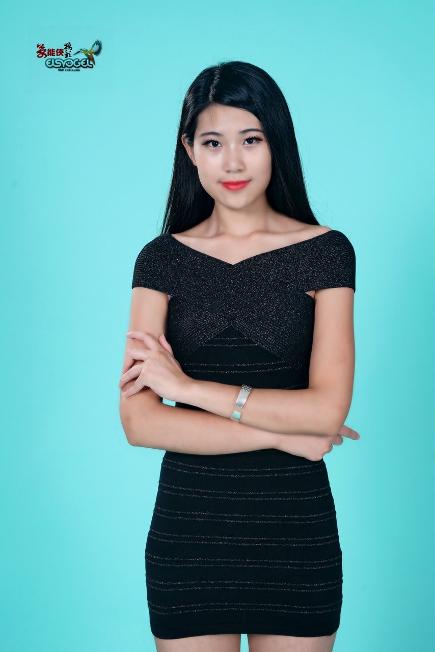 【小礼服美女】 ---文静