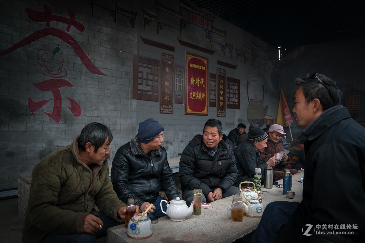临涣镇上的茶客