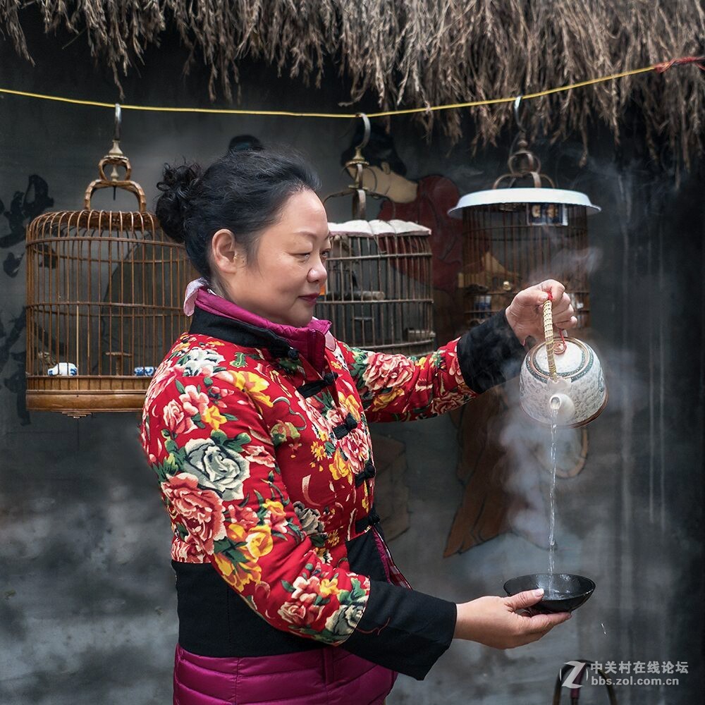 临涣镇上的茶客