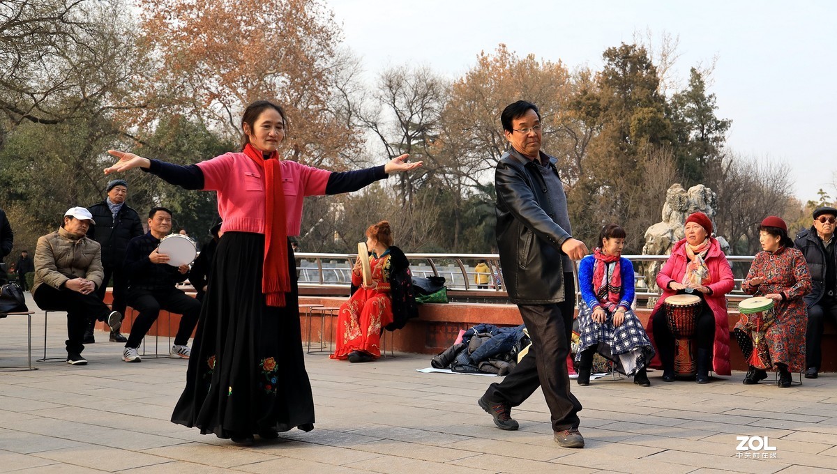 老有所乐-跳舞的人们《3》