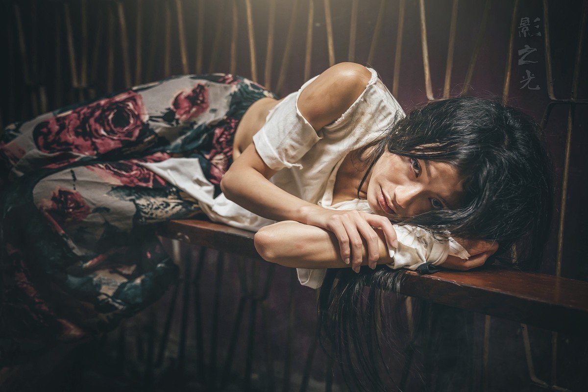 影之光—衣衫褴褛