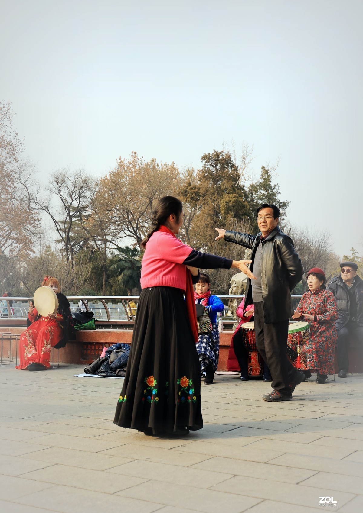 老有所乐--跳舞的人们《4》