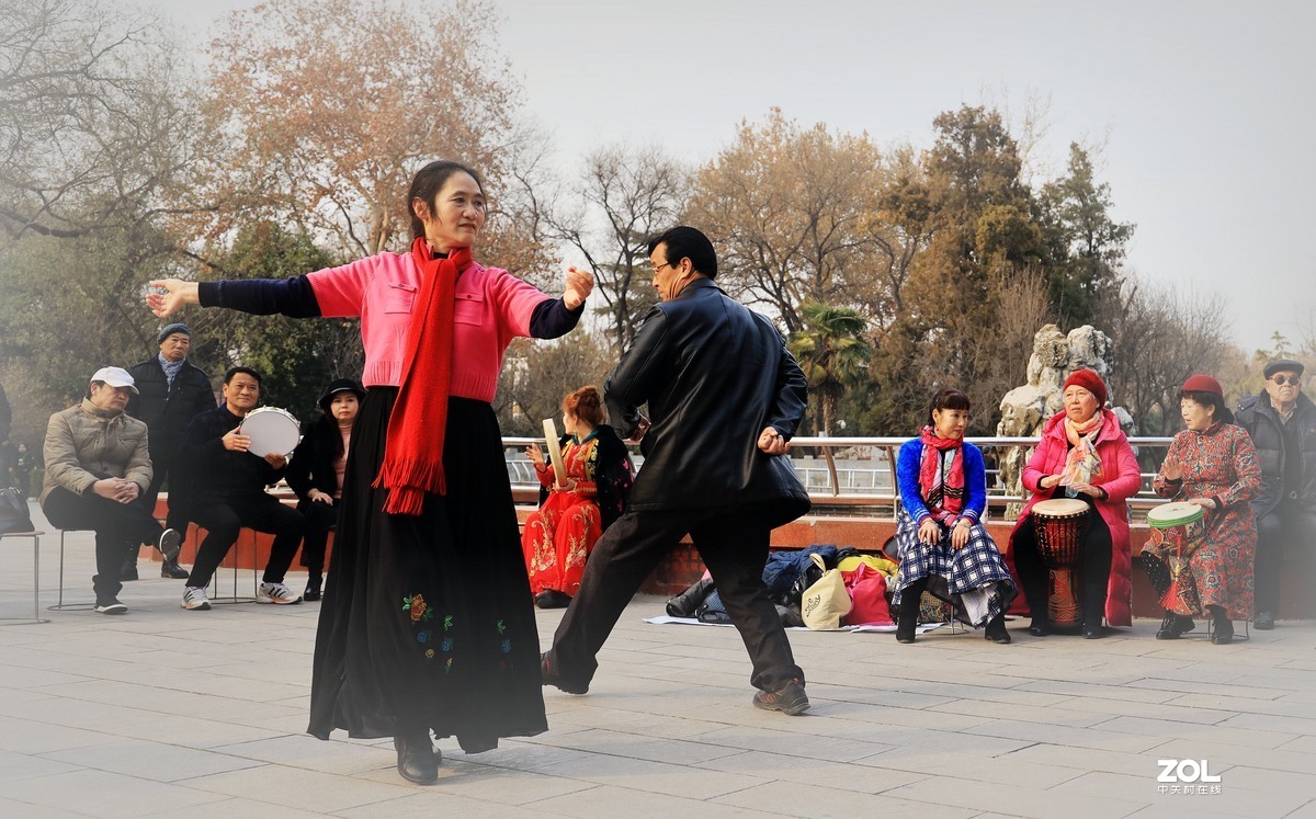 老有所乐--跳舞的人们《4》