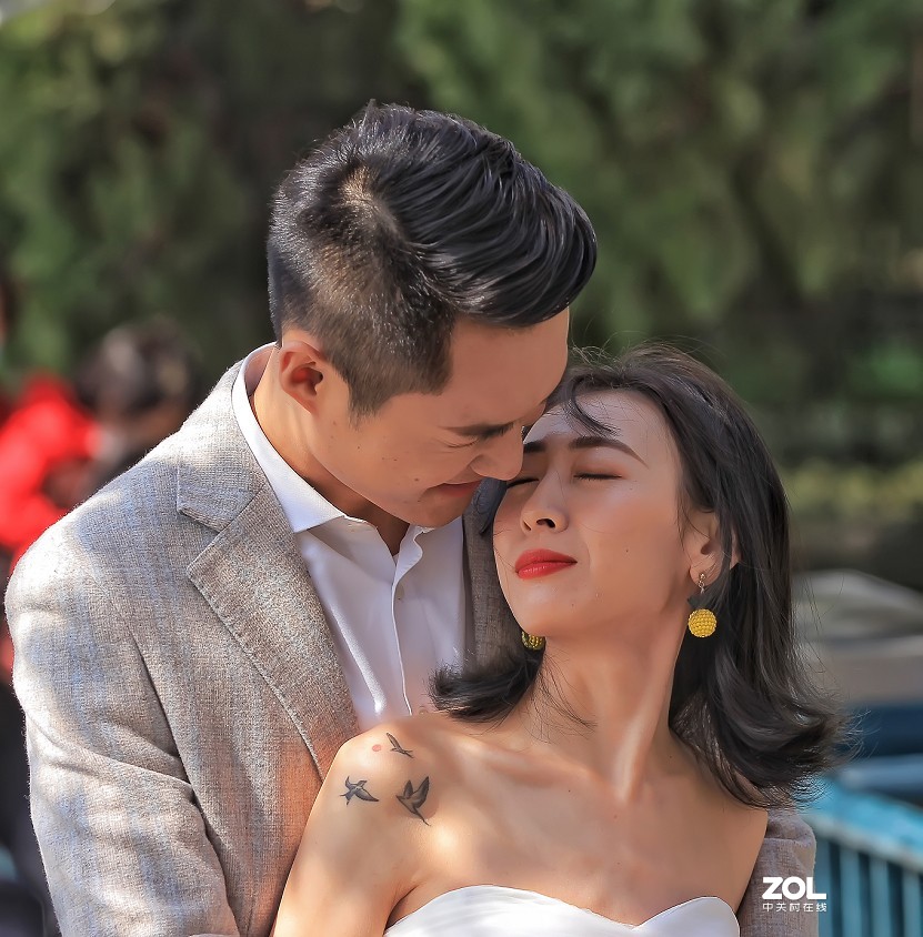 《花是静拍的但美女需要抓拍》哈哈哈！全是多余的话！反正题目不知怎么起了！