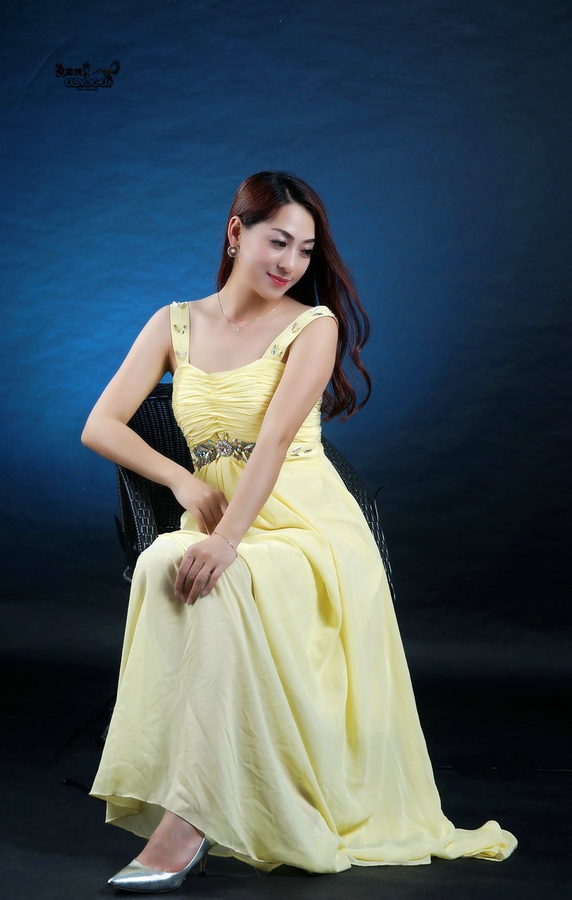 【女神风采】-----笑一笑