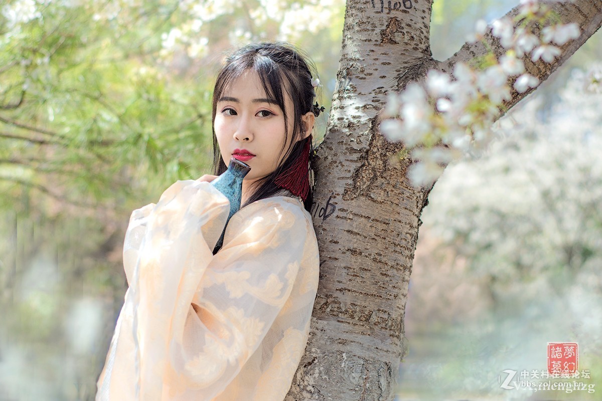 【梦幻美拍】樱花秀美映佳人