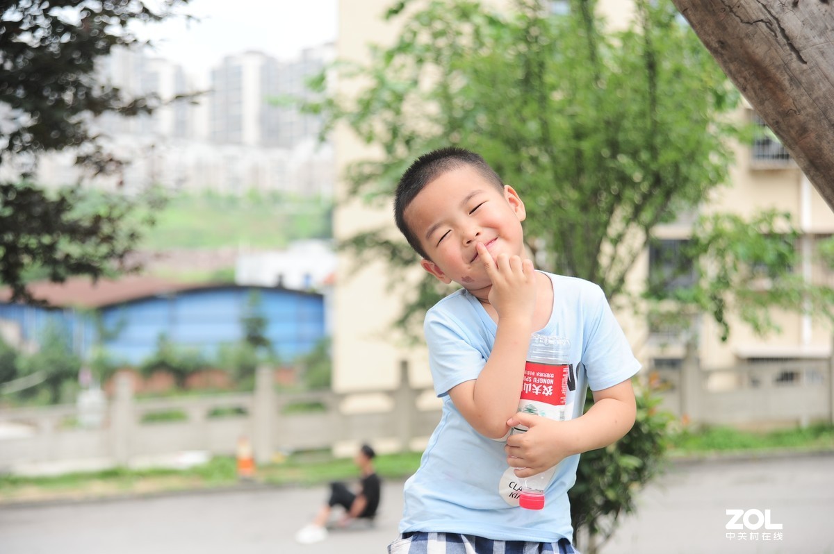 550大洋某鱼新淘的2485D周末拍娃儿，色友们轻喷