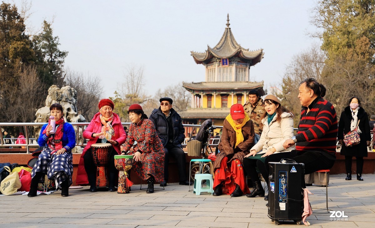 老有所乐--跳舞的人们《6》